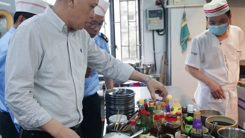 成分对比：了解调味品中的“潜规则