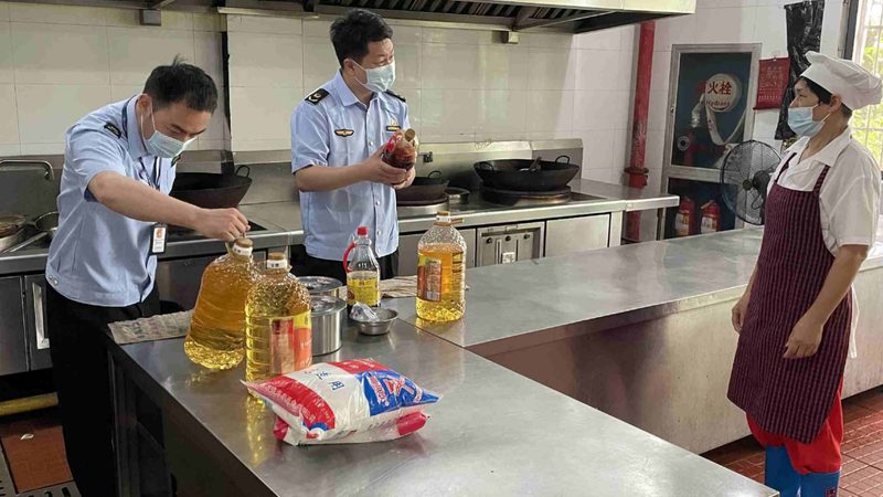 微辣火锅底料：揭秘其生产工艺与品质保障